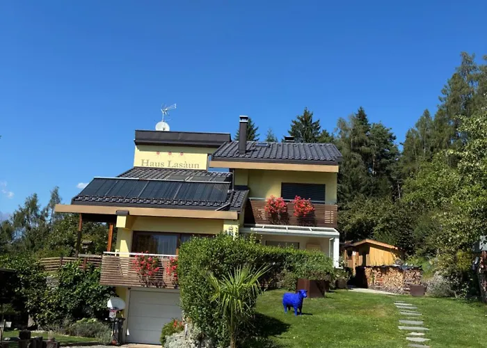 Haus Lasaun Bed and Breakfast